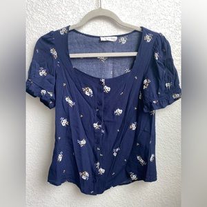 Elodie floral short sleeve top. Like new.